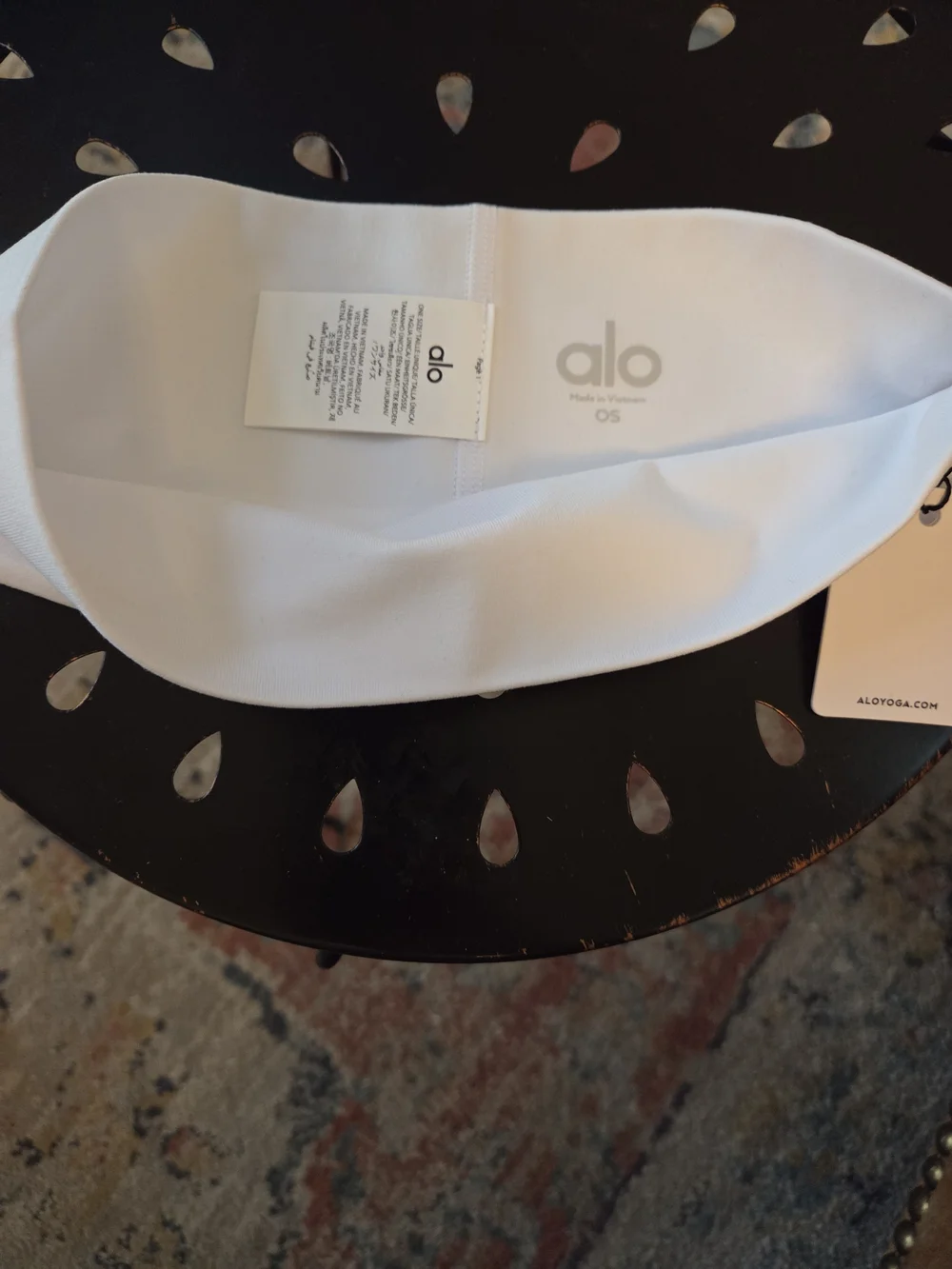 ALO Yoga Performance Conquer Headband, White